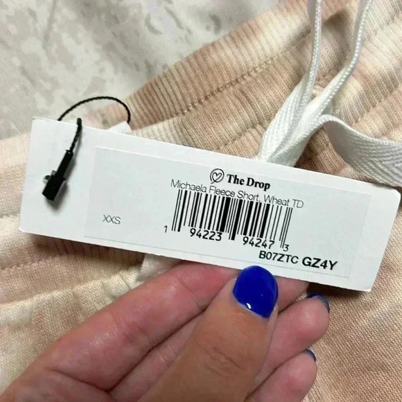 Tye dye shorts - Picture 3 of 4